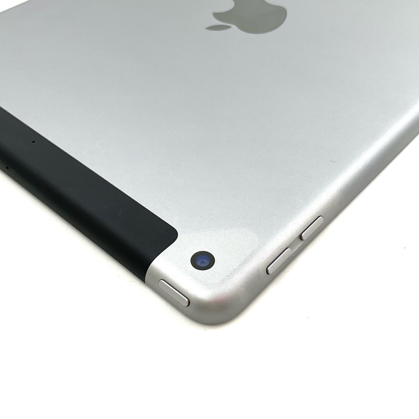 【全額返金保証】【最速発送】Apple iPad iPad 9.7インチ 第6世代 128GB スペースグレイ WiFi+Cellular au 白ロム 動作確認済