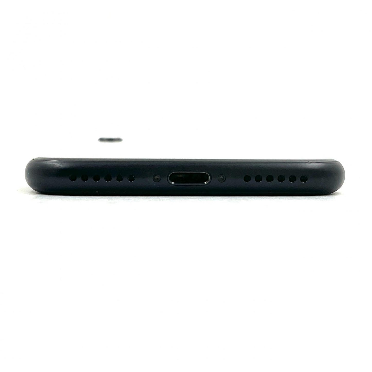 【全額返金保証】【最速発送】Apple iPhone iPhone SE（第2世代） 128GB ブラック docomo 白ロム 動作確認済 88%