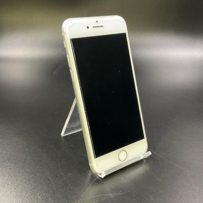 【全額返金保証】【最速発送】Apple iPhone iPhone 8 64GB シルバー docomo 白ロム 動作確認済 83%