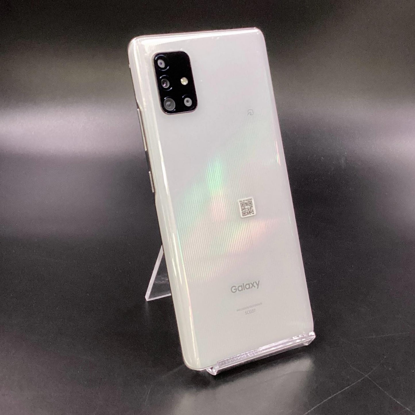 【全額返金保証】【最速発送】SAMSUNG Galaxy A51 5G 128GB プリズム ブリックス ホワイト au SCG07 白ロム 動作確認済