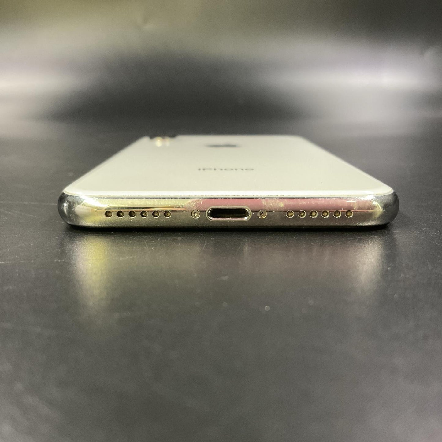【全額返金保証】【最速発送】Apple iPhone iPhone X 64GB シルバー docomo 白ロム 動作確認済 82%