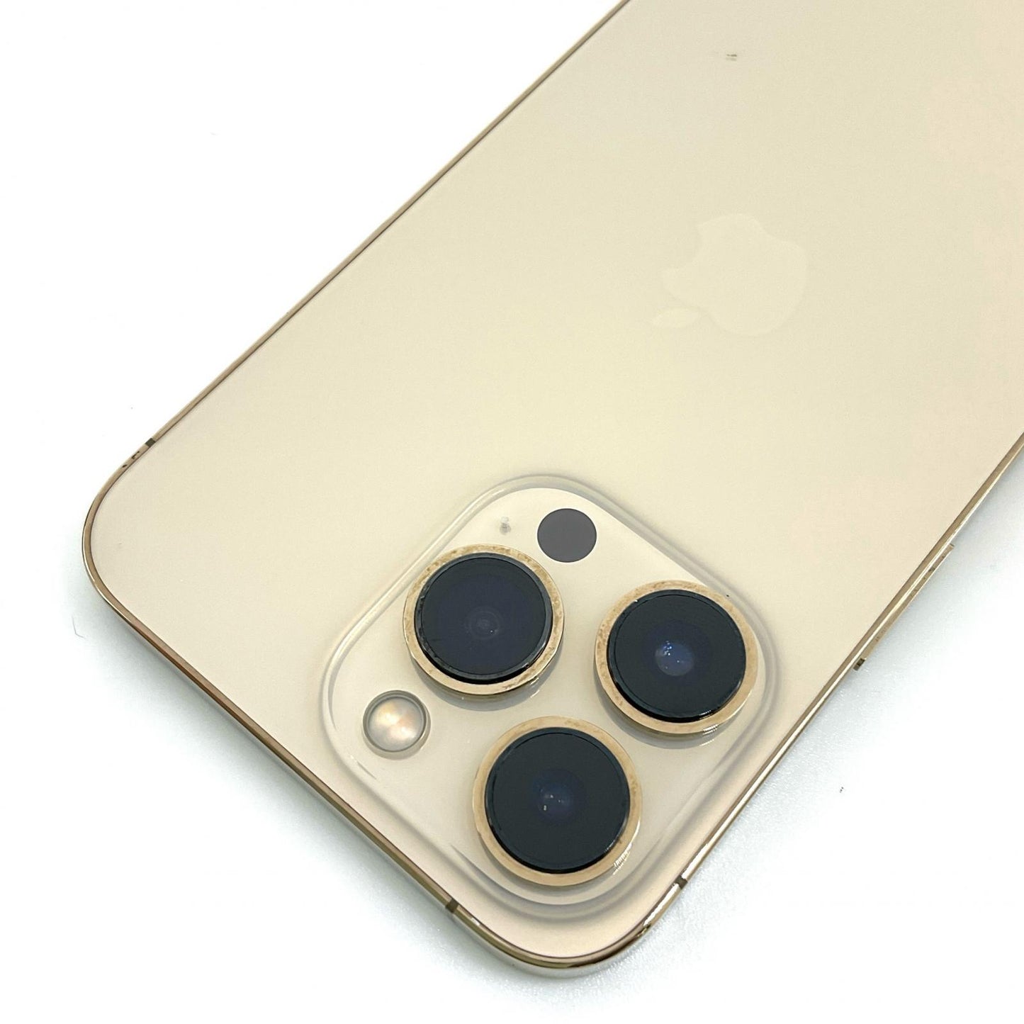 【全額返金保証】【最速発送】Apple iPhone iPhone 13 Pro 256GB ゴールド docomo 白ロム 動作確認済 81%