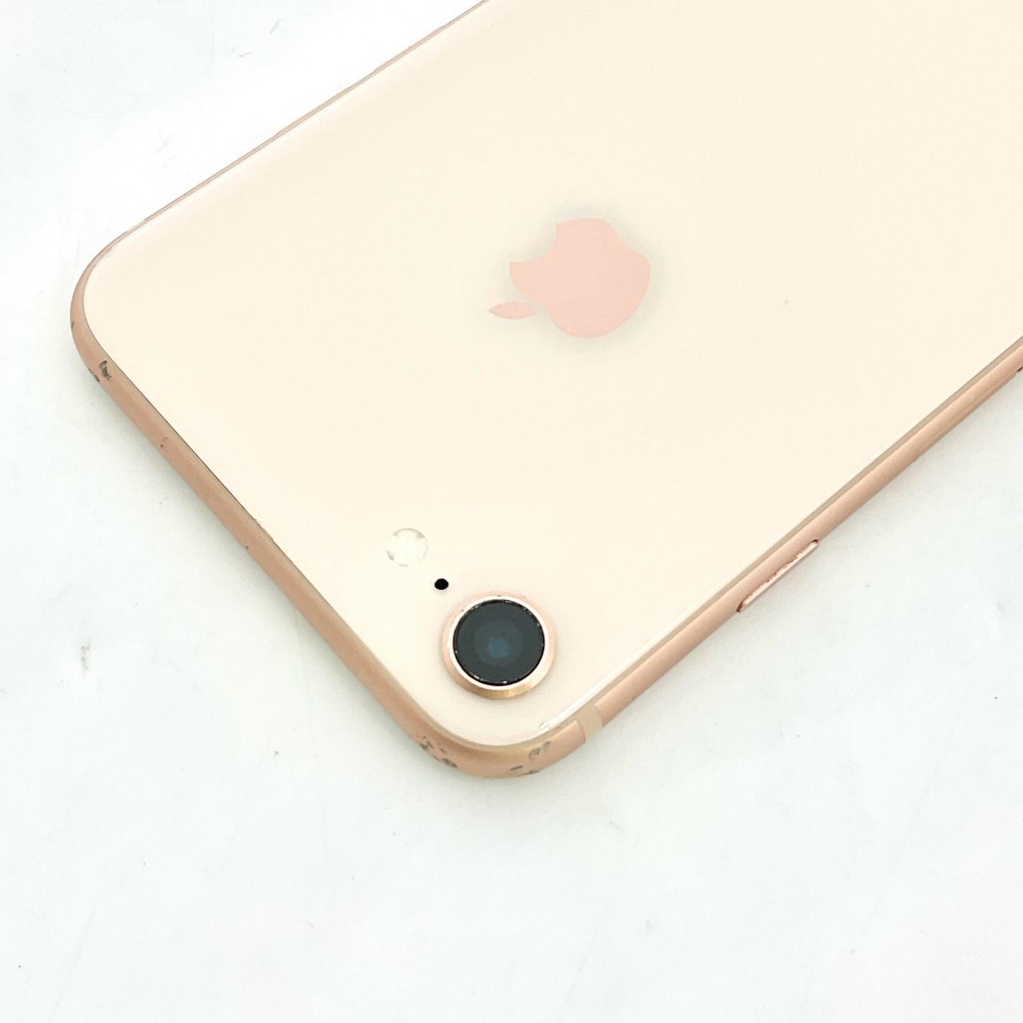 【最速発送】Apple iPhone iPhone 8 256GB ゴールド docomo 白ロム【難有】 92%