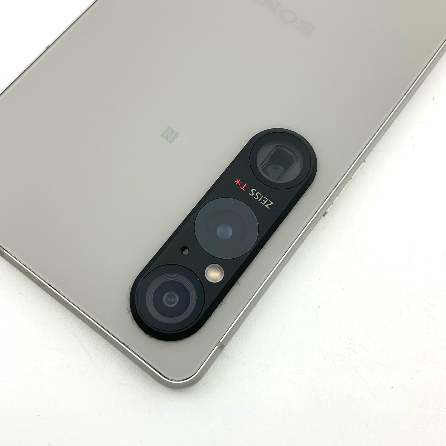 【全額返金保証】【最速発送】Sony Xperia 1V 256GB プラチナシルバー Softbank A301SO 動作確認済