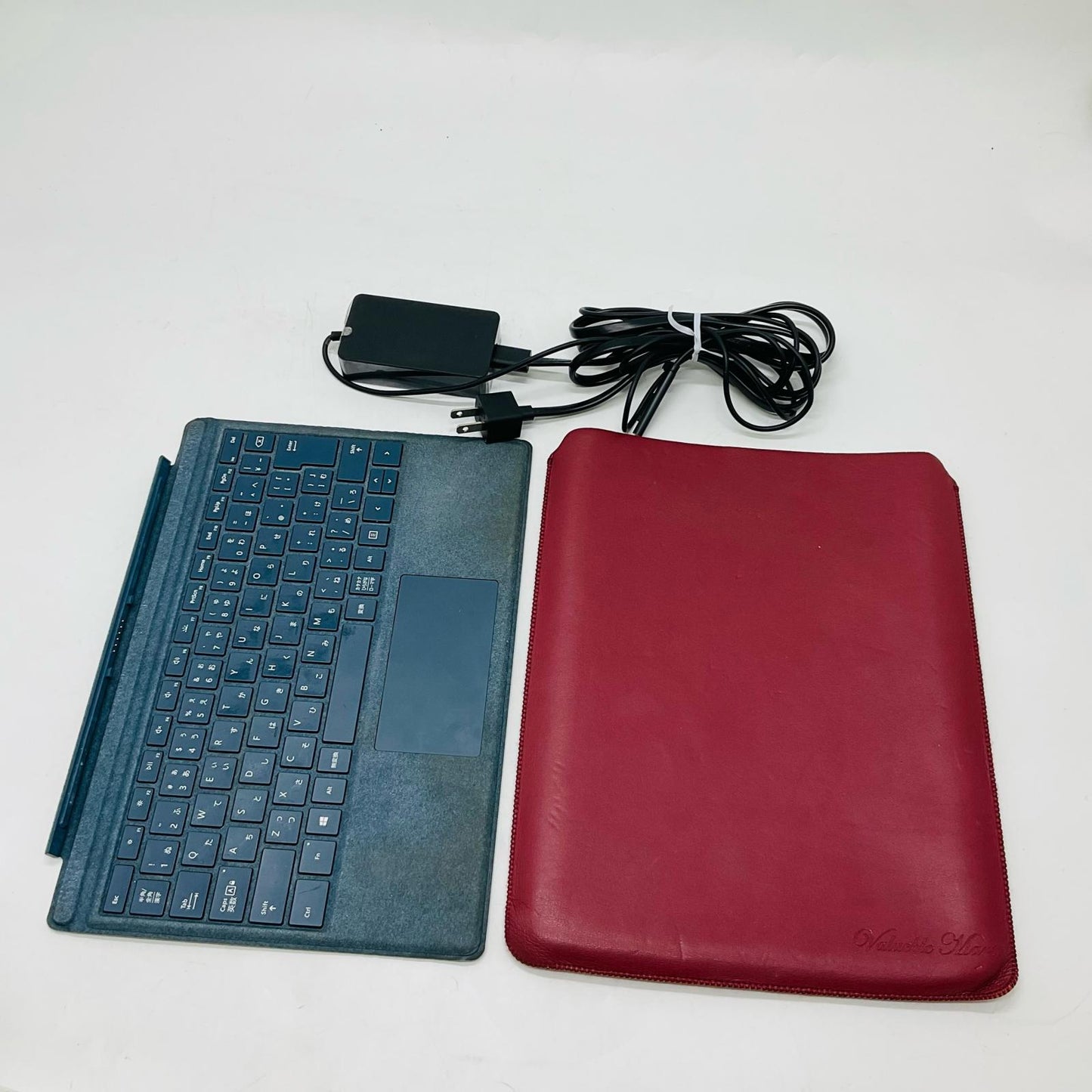 【全額返金保証】【最速発送】Microsoft Surface Pro (第５世代) 1796 Intel(R) Core(TM) i5-7300U CPU @2.60GHz 2.71GHz 8GB M.2 SSD 256GB 95.3% 動作確認済