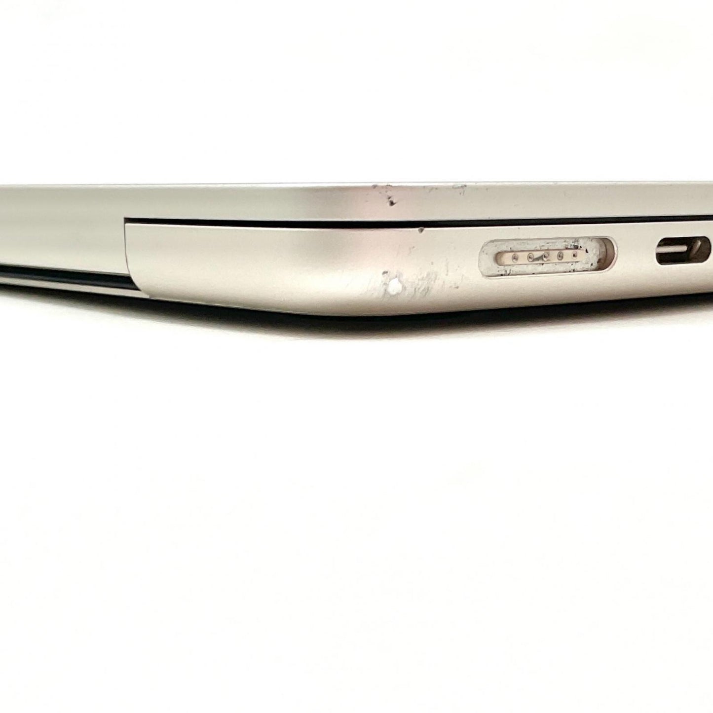 【全額返金保証】【最速発送】Apple MacBook Air 13.6インチ 2022 Apple M2 16GB SSD 256GB スターライト 99% 動作確認済