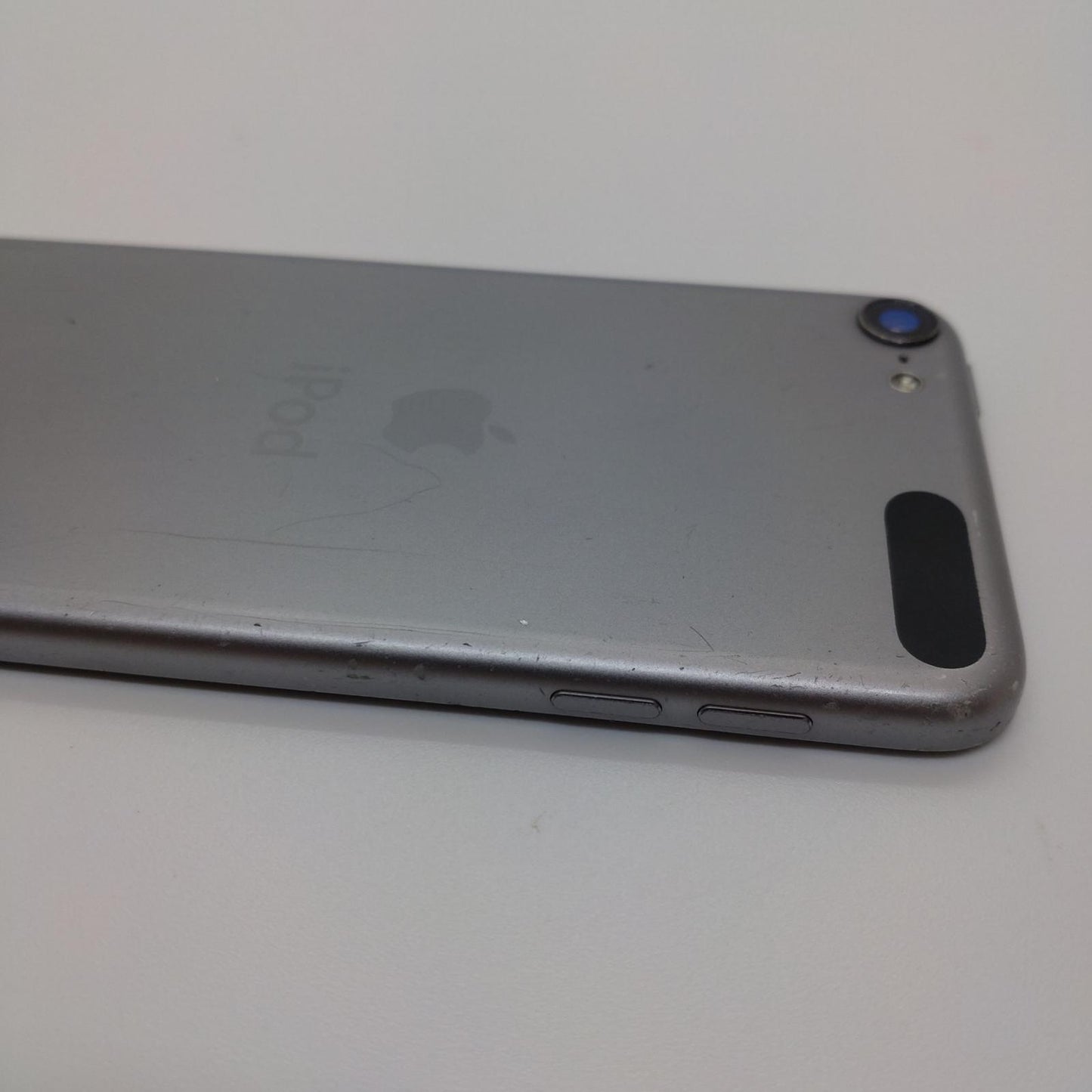 【全額返金保証】【最速発送】Apple iPod CCQLLE63FMf 動作確認済