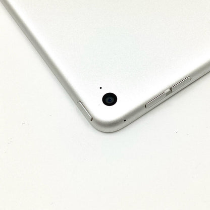 【全額返金保証】【最速発送】Apple iPad Air 9.7インチ 第2世代 64GB シルバー Wi-Fi 白ロム 動作確認済