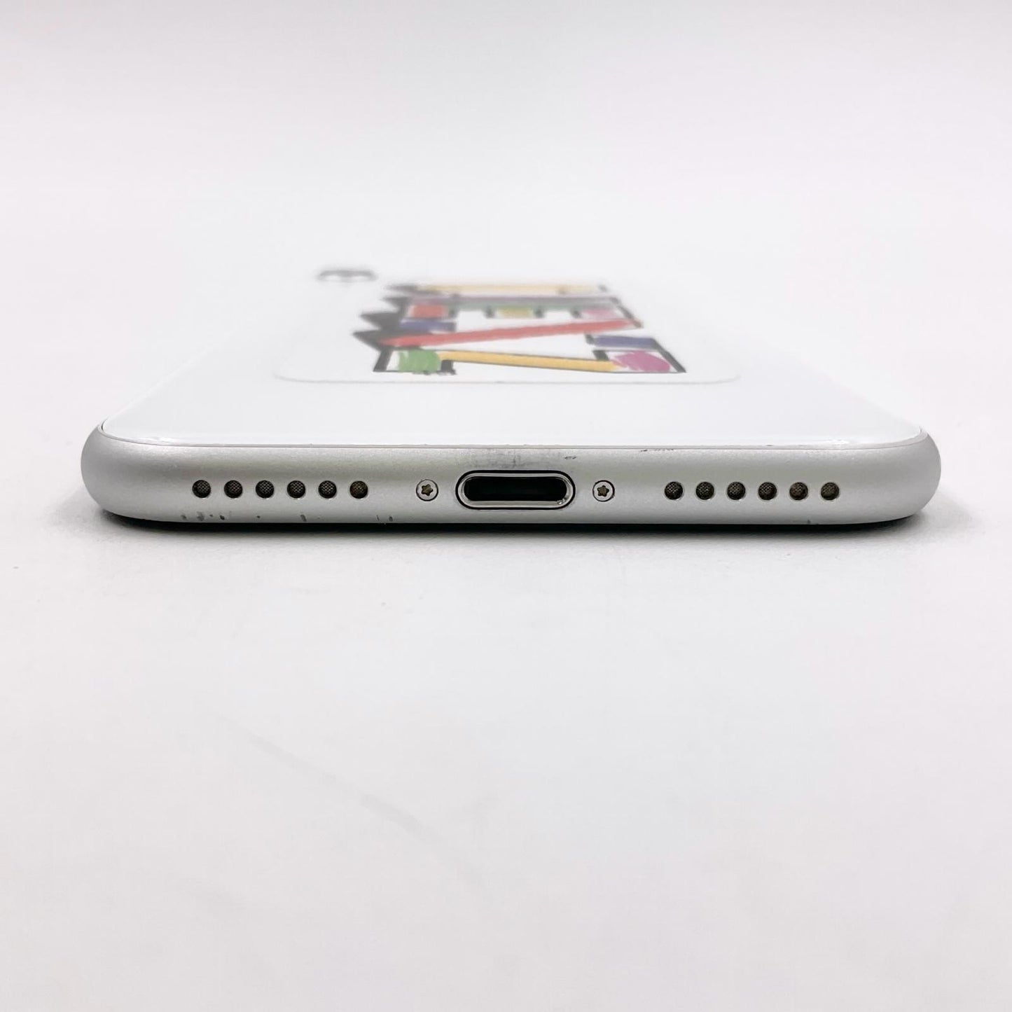 【全額返金保証】【最速発送】Apple iPhone iPhone SE（第2世代） 64GB ホワイト au 白ロム 動作確認済 73%
