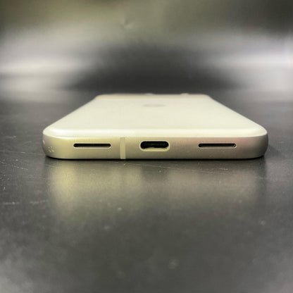 【全額返金保証】【最速発送】Google Pixel 8a 128GB Porcelain SIMフリー G576D 白ロム 美品 動作確認済