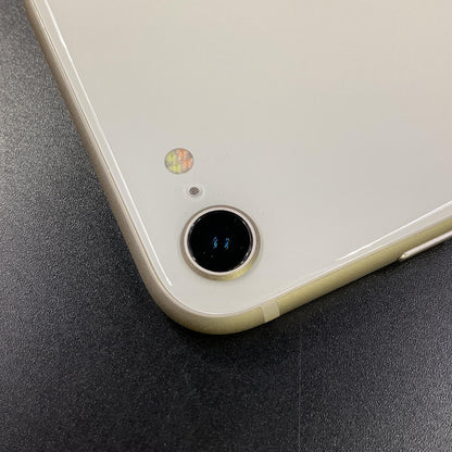 【全額返金保証】【最速発送】Apple iPhone iPhone SE（第3世代） 256GB スターライト SIMフリー 白ロム 美品 動作確認済 86%