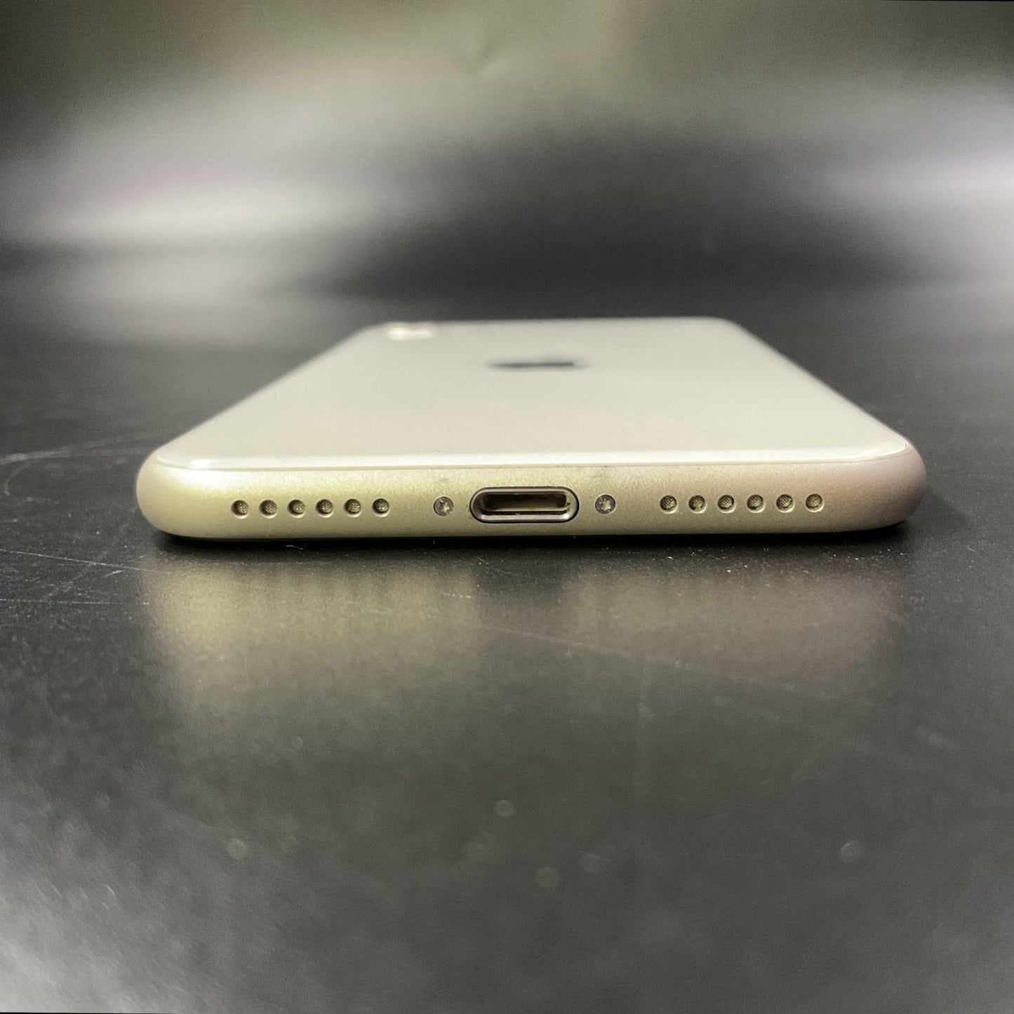 【全額返金保証】【最速発送】Apple iPhone iPhone SE（第3世代） 256GB スターライト SIMフリー 白ロム 美品 動作確認済 86%