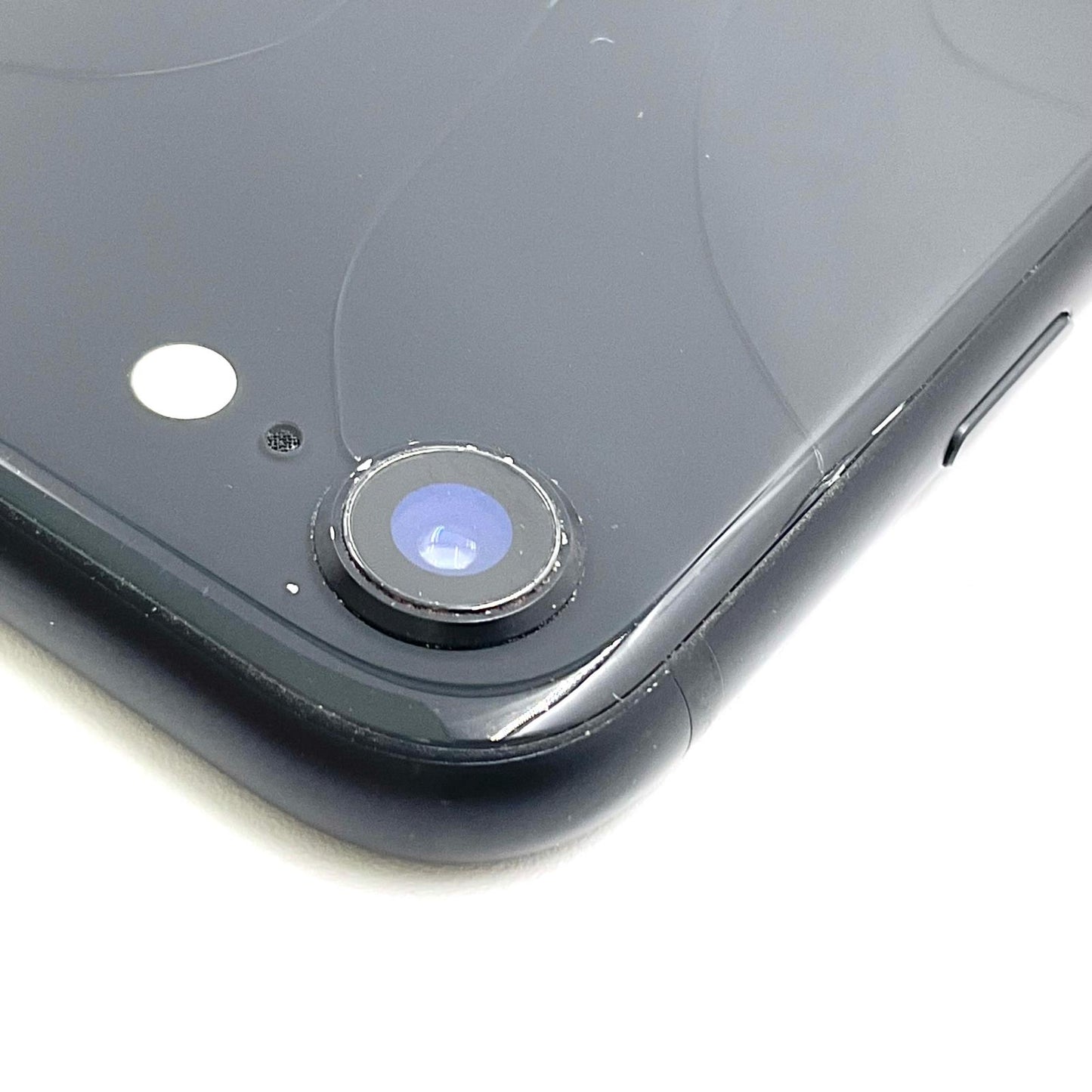 【最速発送】Apple iPhone iPhone SE（第2世代） 64GB ブラック Softbank SIMフリー 白ロム【難有】 79%