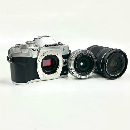 【全額返金保証】【最速発送】OLYMPUS デジタル一眼 OM-D E-M10 Mark IV EZダブルズームキット シルバー 美品 動作確認済