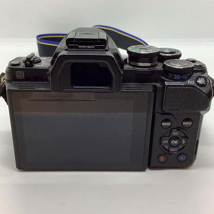 【全額返金保証】【最速発送】OLYMPUS デジタル一眼 OLYMPUS OM-D E-M10 Mark III ボディ ブラック 動作確認済