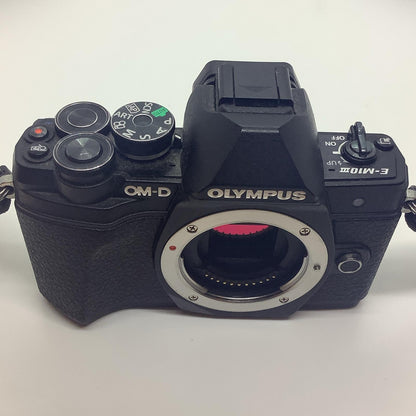【全額返金保証】【最速発送】OLYMPUS デジタル一眼 OLYMPUS OM-D E-M10 Mark III ボディ ブラック 動作確認済