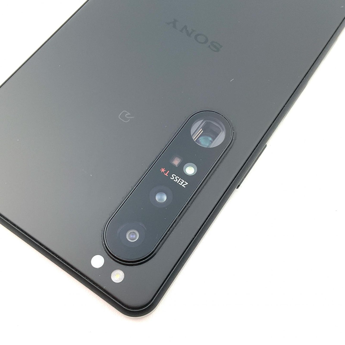 【全額返金保証】【最速発送】Sony Xperia 1 III 256GB ブラック au SOG03 白ロム 美品 動作確認済
