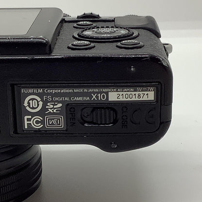【全額返金保証】【最速発送】FUJIFILM コンパクトデジタルカメラ FUJIFILM X10 ボディ 動作確認済