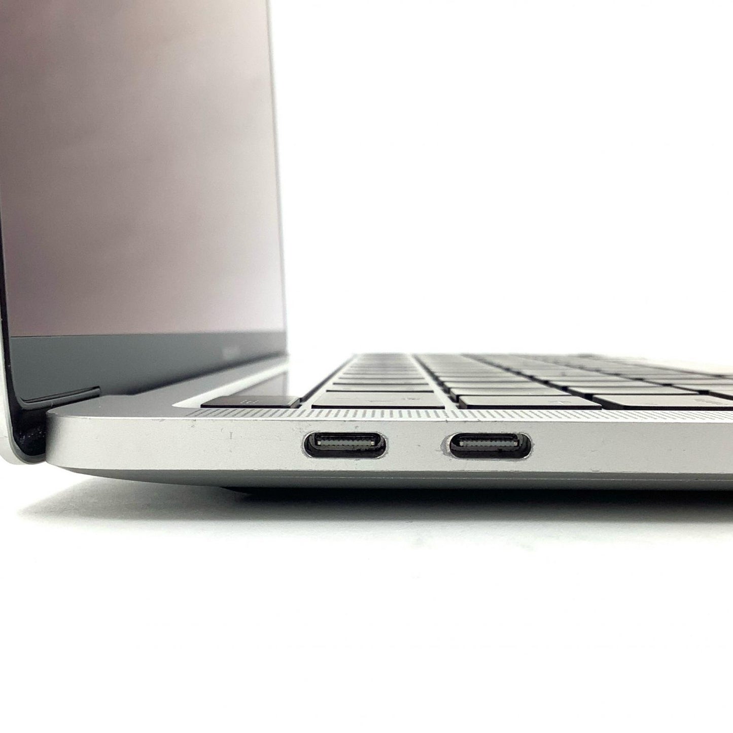 【全額返金保証】【最速発送】Apple MacBook Pro 13.3インチ 2022 Apple M2 16GB SSD 512GB シルバー 85% 動作確認済