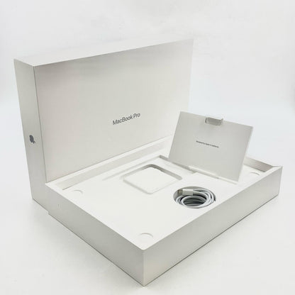 【全額返金保証】【最速発送】Apple MacBook Pro 13.3インチ 2022 Apple M2 16GB SSD 512GB シルバー 85% 動作確認済