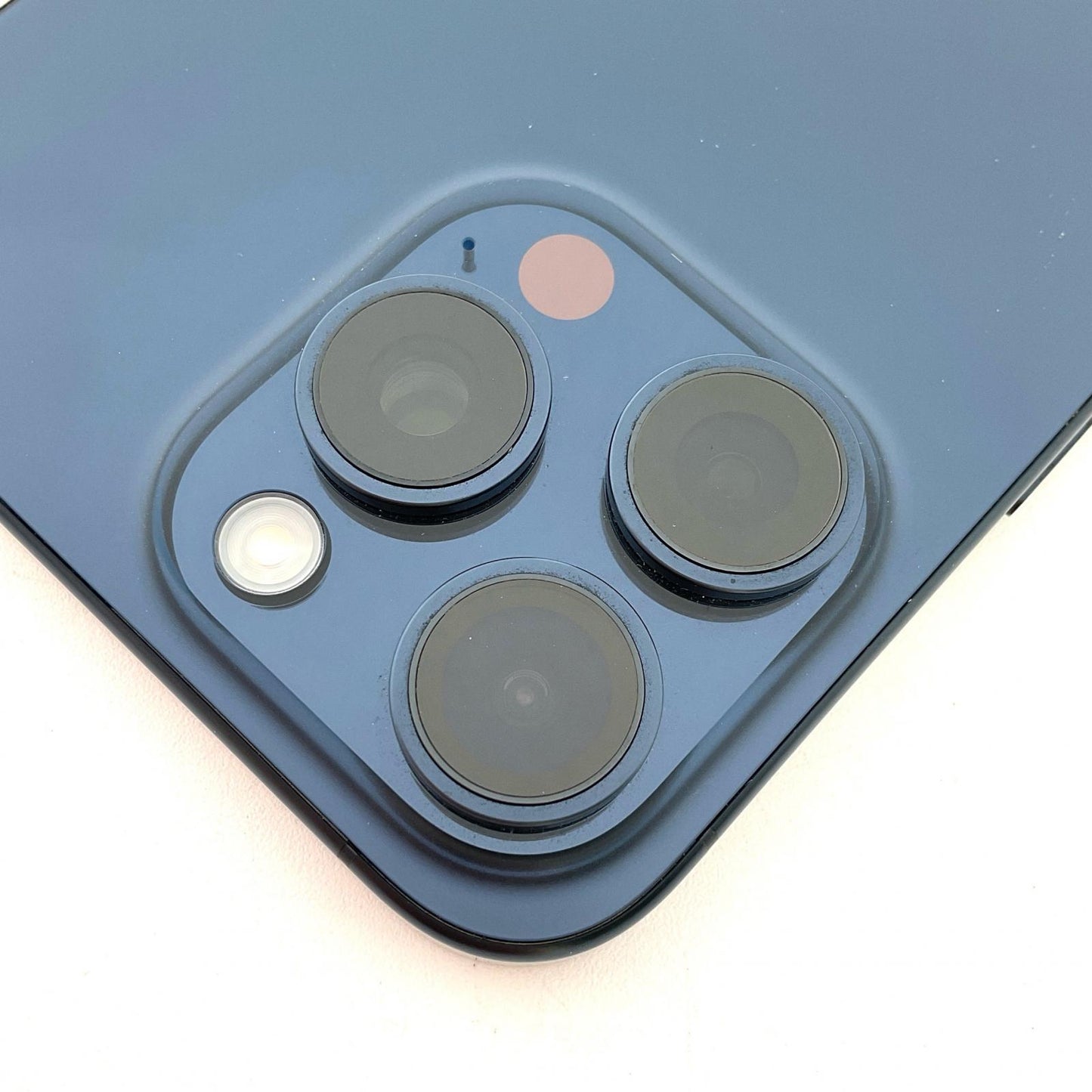 【全額返金保証】【最速発送】Apple iPhone iPhone 15 Pro Max 256GB ブルーチタニウム au 白ロム 動作確認済 96%