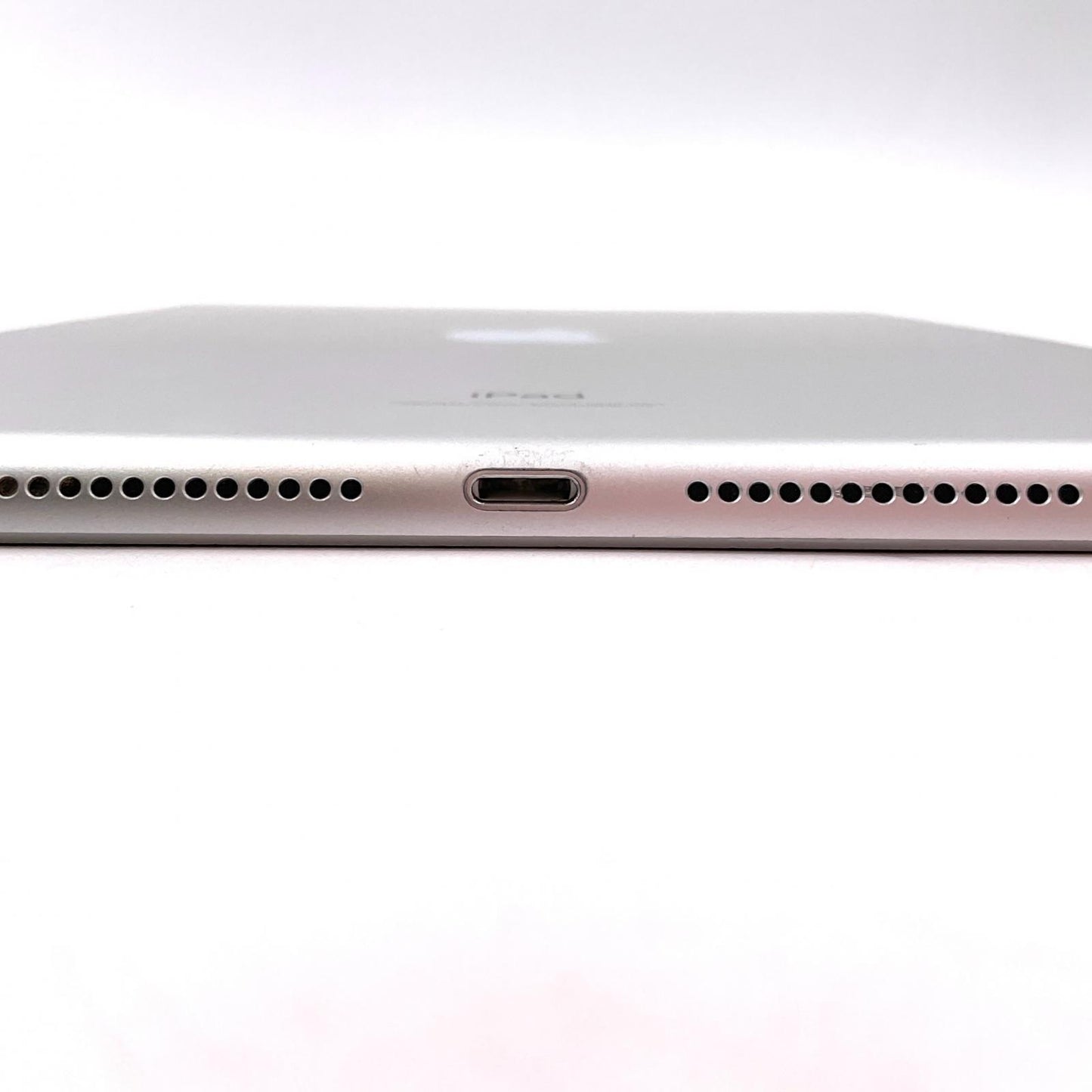 【最速発送】Apple iPad iPad 10.2インチ 第9世代 64GB シルバー Wi-Fi【難有】