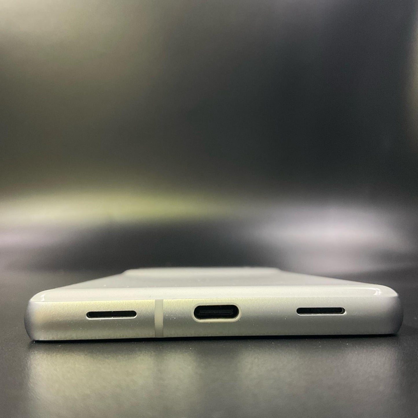 【全額返金保証】【最速発送】Google Pixel 7a 128GB Snow docomo SIMフリー 超美品 動作確認済
