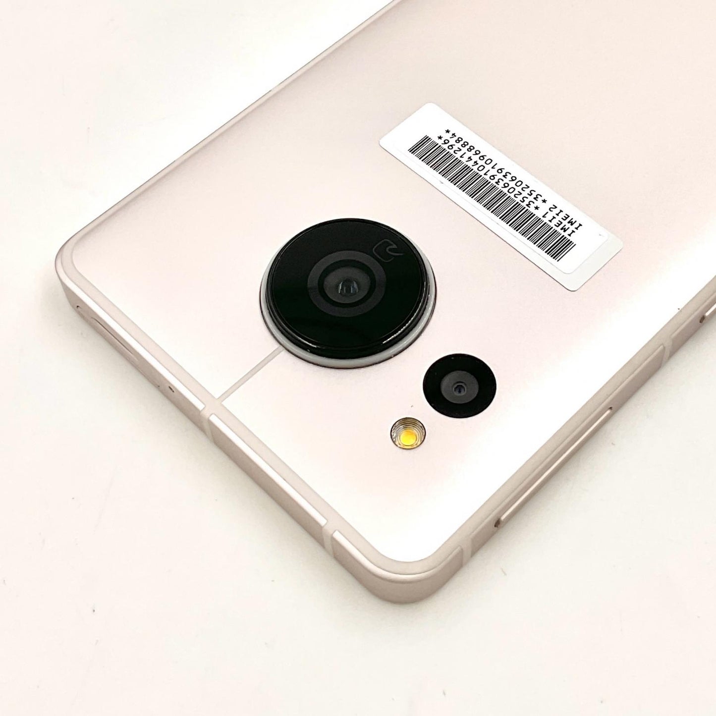 【全額返金保証】【最速発送】SHARP AQUOS sense 7 128GB ライトカッパー au SHG10 白ロム 美品 動作確認済