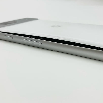 【最速発送】Google Pixel 7a 128GB スノー docomo SIMフリー G82U8【難有】