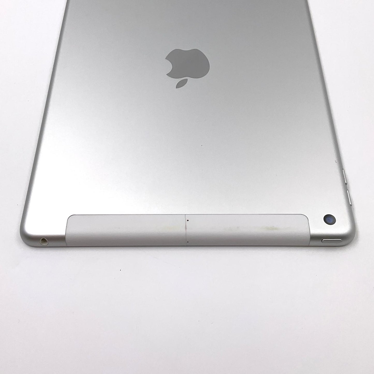 【全額返金保証】【最速発送】Apple iPad iPad 10.2インチ 第9世代 256GB シルバー WiFi+Cellular Softbank 動作確認済