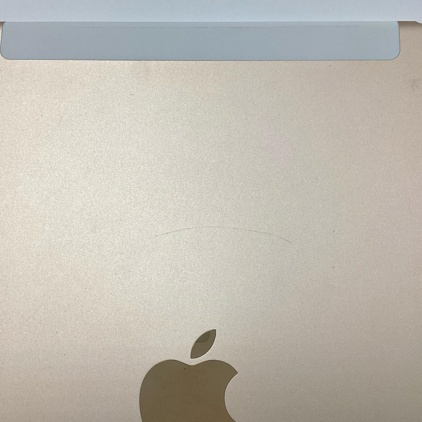 【全額返金保証】【最速発送】Apple iPad Air 9.7インチ 第2世代 16GB ゴールド WiFi+Cellular docomo 白ロム 動作確認済