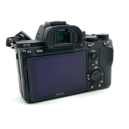 【全額返金保証】【最速発送】Sony デジタル一眼 α7 III ILCE-7M3 ボディ ブラック 動作確認済