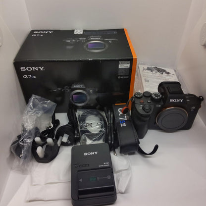 【全額返金保証】【最速発送】Sony デジタル一眼 α7S III ILCE-7SM3 ボディ ブラック 美品 動作確認済