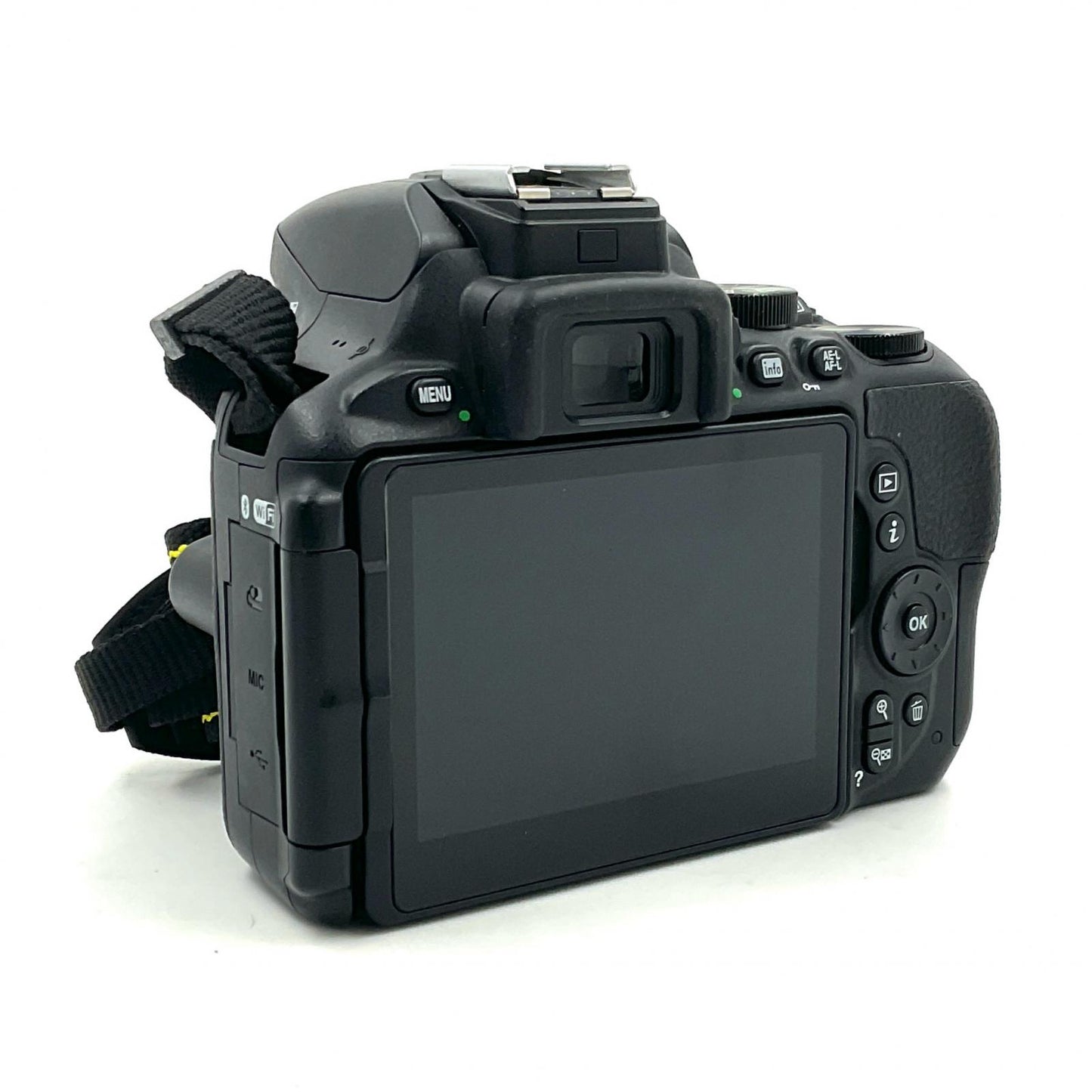 【全額返金保証】【最速発送】Nikon デジタル一眼 D5600 ボディ ブラック 動作確認済