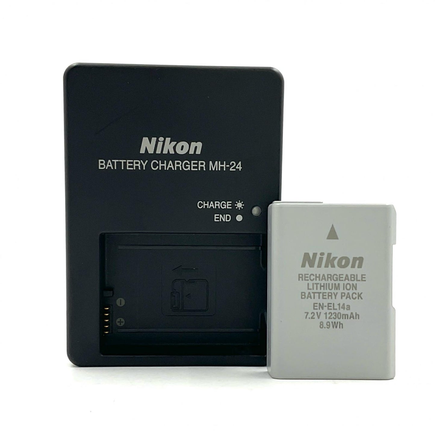【全額返金保証】【最速発送】Nikon デジタル一眼 D5600 ボディ ブラック 動作確認済