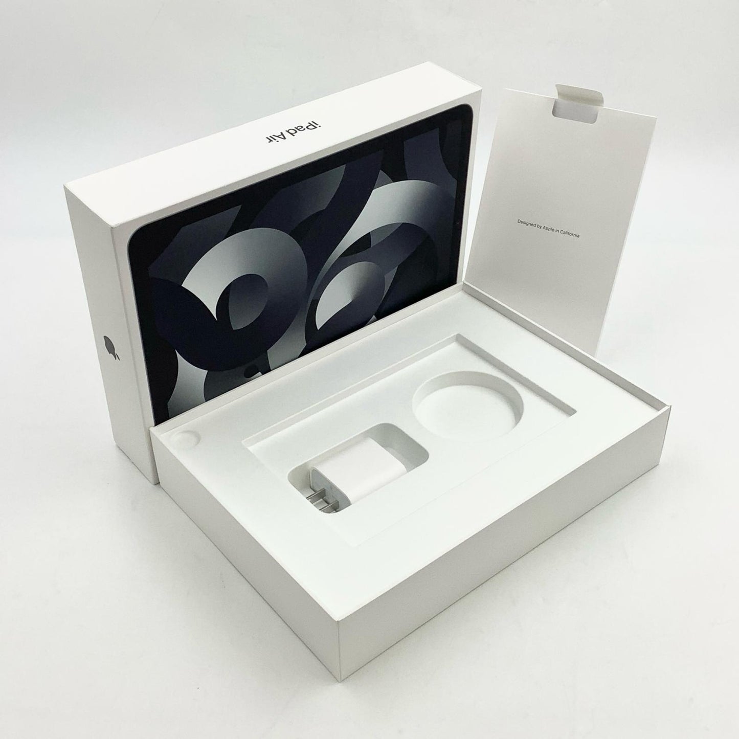 【全額返金保証】【最速発送】Apple iPad Air 10.9インチ 第5世代 256GB スペースグレイ Wi-Fi 美品 動作確認済