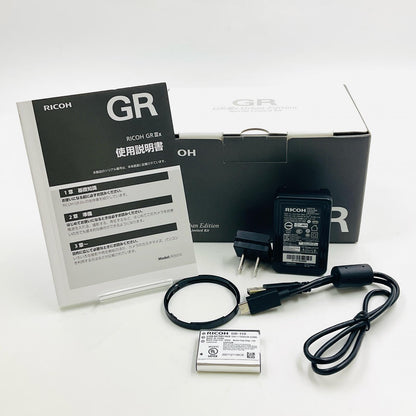 【全額返金保証】【最速発送】RICOH コンパクトデジタルカメラ GR IIIx Urban Edition Special Limited Kit 美品 動作確認済
