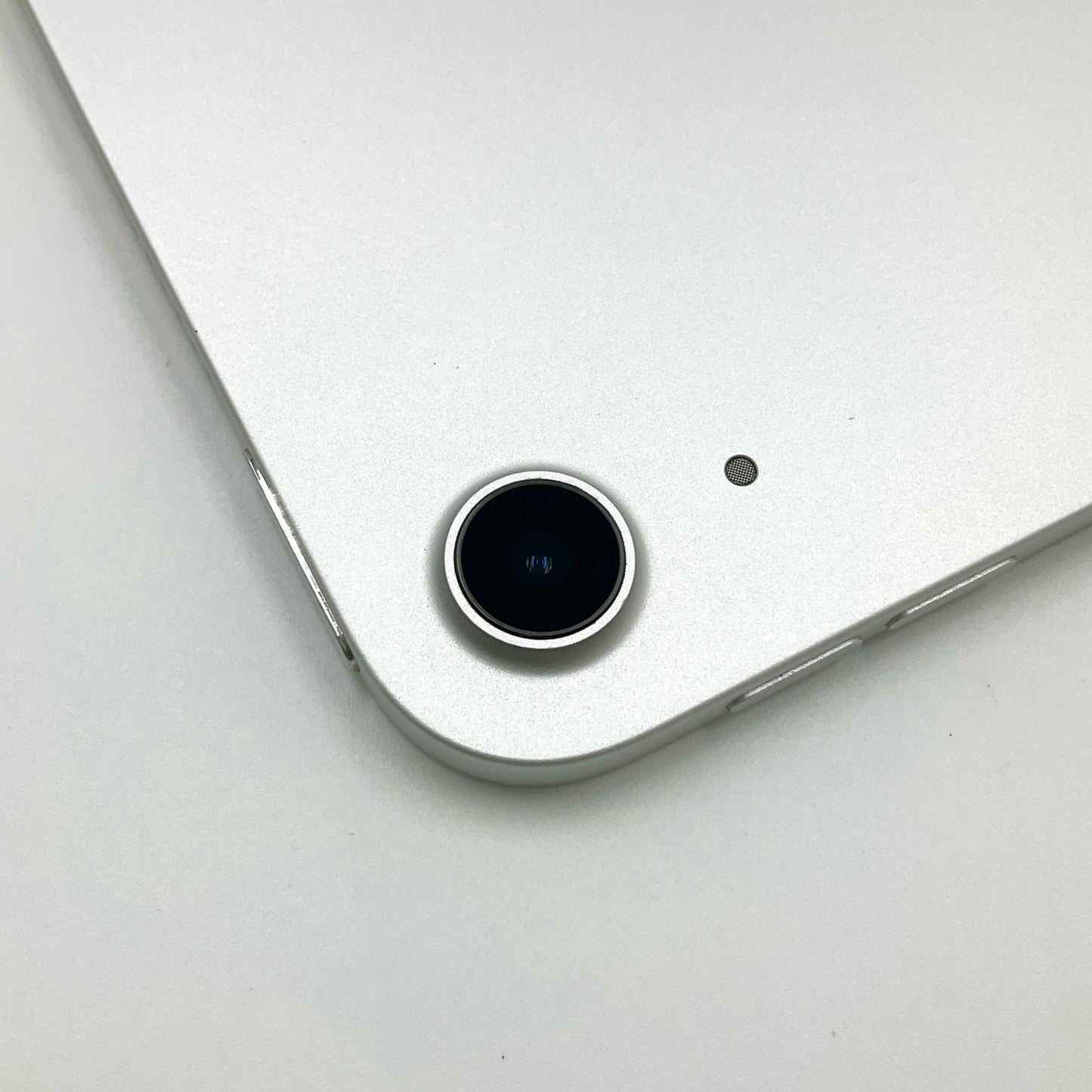【全額返金保証】【最速発送】Apple iPad Air 10.9インチ 第4世代 64GB シルバー Wi-Fi 動作確認済