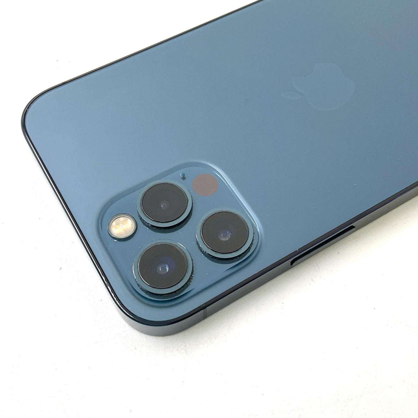 【全額返金保証】【最速発送】Apple iPhone iPhone 12 Pro 128GB パシフィックブルー docomo 白ロム 動作確認済 82%