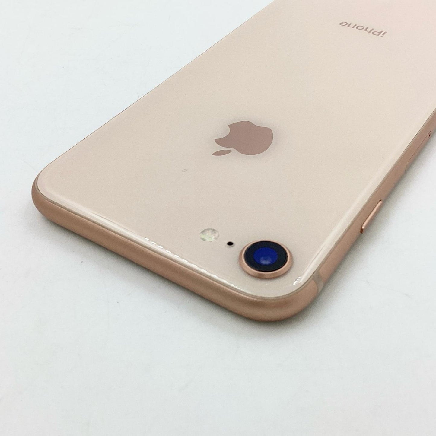 【全額返金保証】【最速発送】Apple iPhone iPhone 8 64GB ゴールド docomo 白ロム 動作確認済 69%