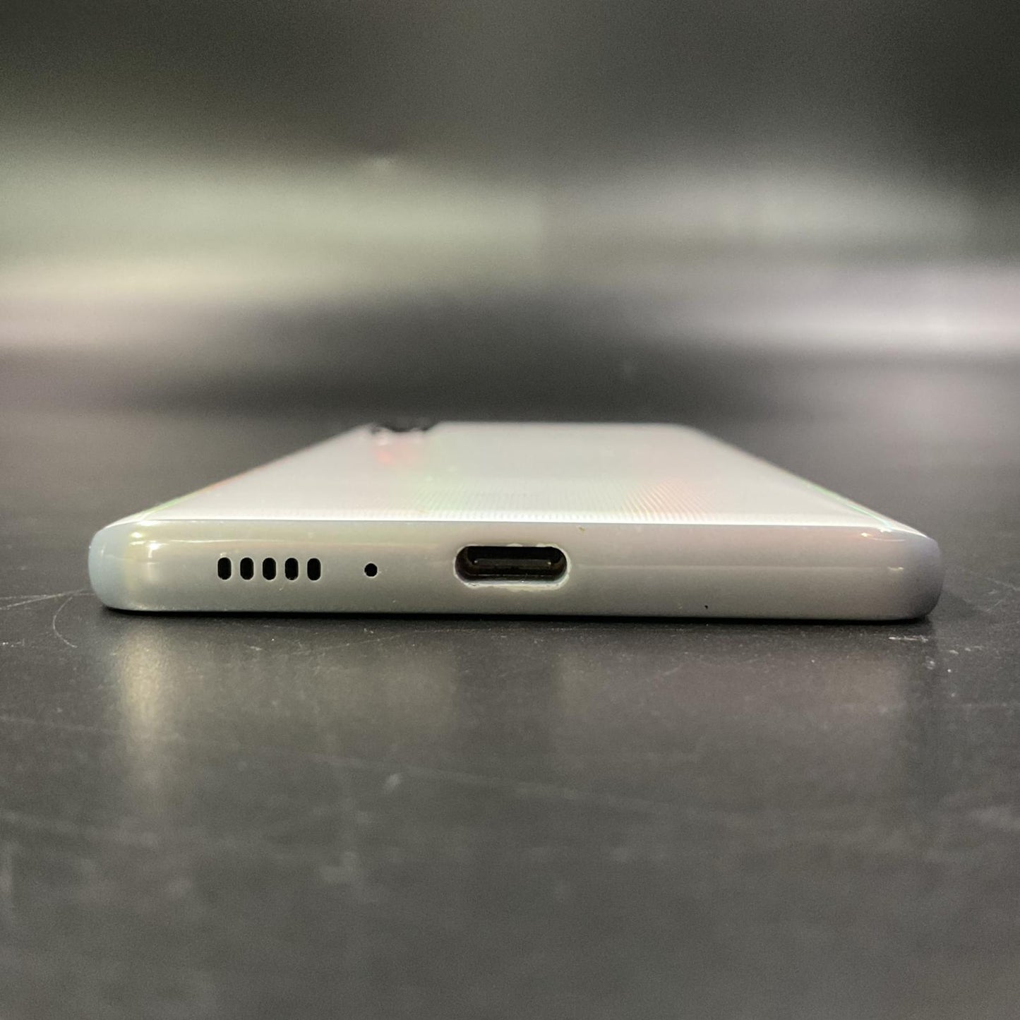 【全額返金保証】【最速発送】SAMSUNG Galaxy A41 64GB ホワイト au SCV48 白ロム 動作確認済