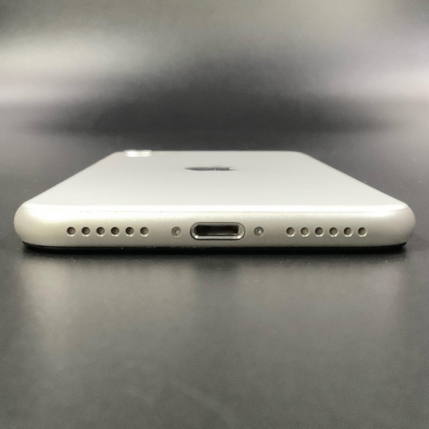 【全額返金保証】【最速発送】Apple iPhone iPhone SE（第3世代） 64GB スターライト Softbank 白ロム 動作確認済 85%