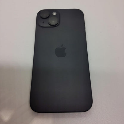 【全額返金保証】【最速発送】Apple iPhone iPhone 15 256GB ブラック au SIMフリー 美品 動作確認済 87%