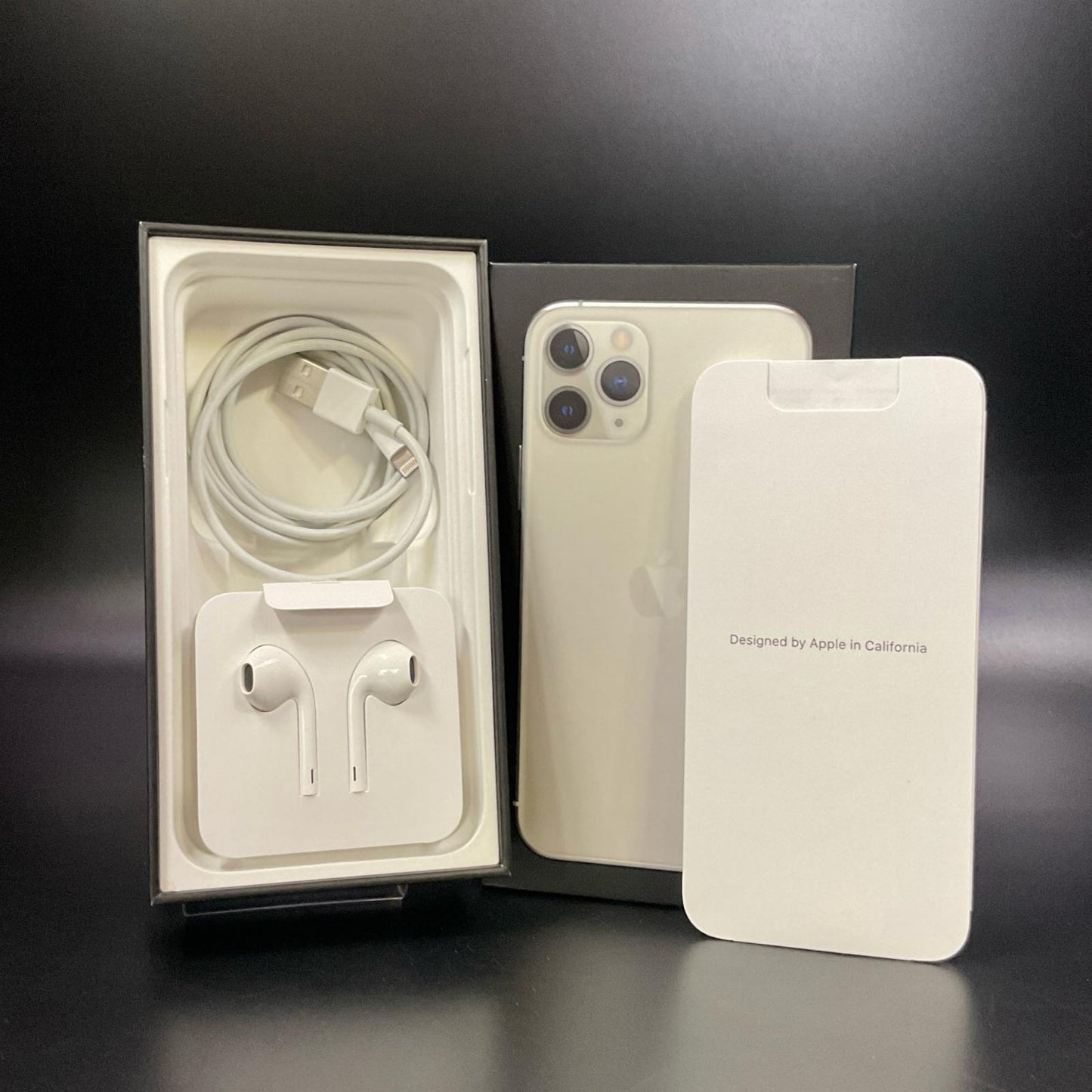【全額返金保証】【最速発送】Apple iPhone iPhone 11 Pro 256GB シルバー Softbank 白ロム 動作確認済 77%