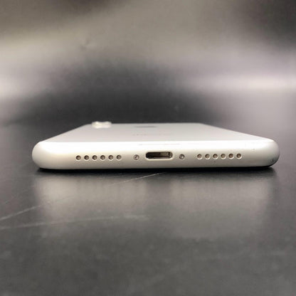 【全額返金保証】【最速発送】Apple iPhone iPhone XR 64GB ホワイト au 白ロム 動作確認済 86%
