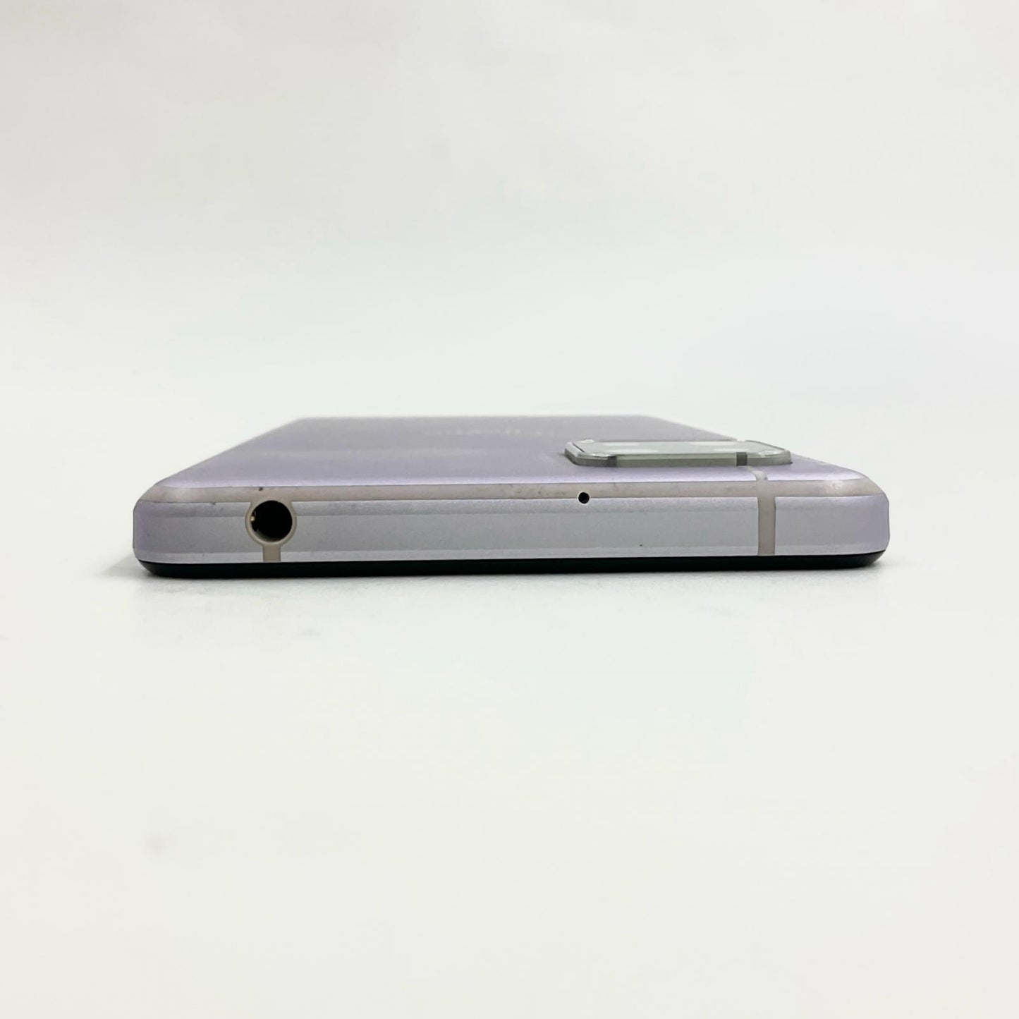 【全額返金保証】【最速発送】SHARP AQUOS sense 5G 64GB Lilac docomo SH-53A 白ロム 美品 動作確認済