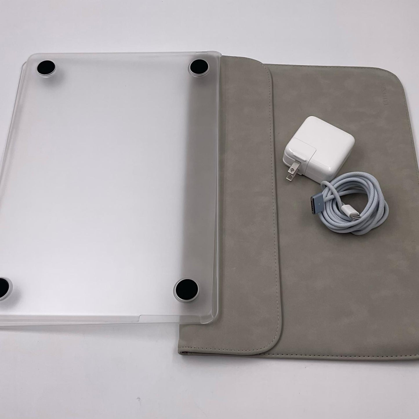 【全額返金保証】【最速発送】Apple MacBook Air 13インチ 2025 Apple M4 16GB SSD 256GB 100% 超美品 動作確認済