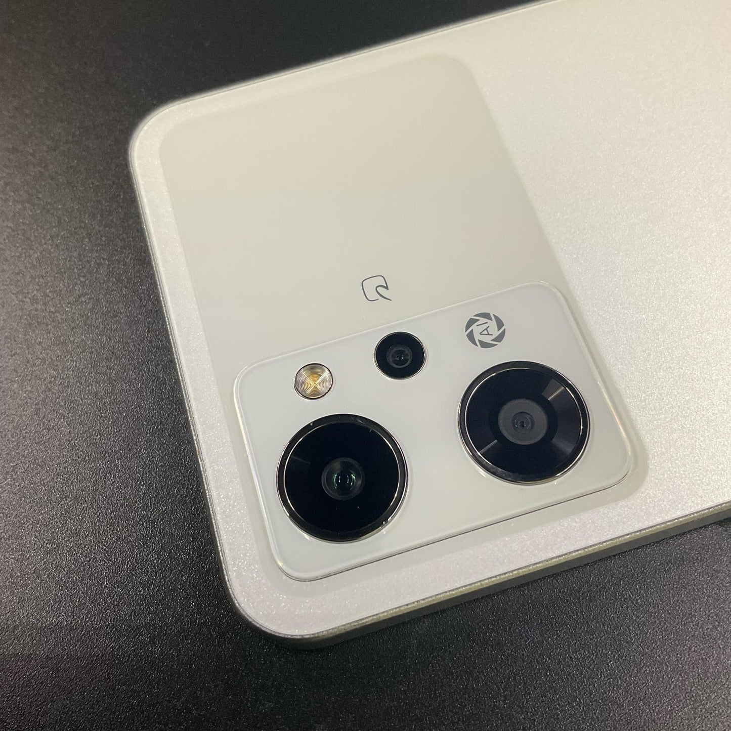 【全額返金保証】【最速発送】OPPO Reno 9 A 128GB ムーンホワイト 楽天モバイル CPH2523 美品 動作確認済