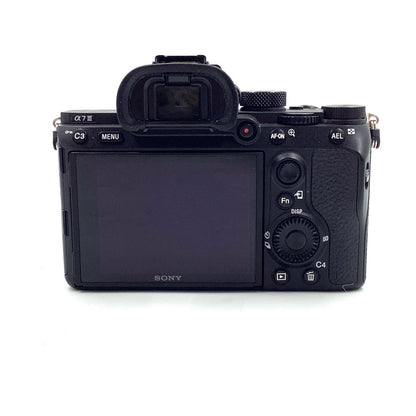 【全額返金保証】【最速発送】Sony デジタル一眼 α7 III ILCE-7M3 ボディ ブラック 動作確認済