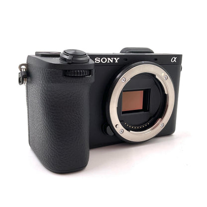 【全額返金保証】【最速発送】Sony デジタル一眼 α6700 ILCE-6700M 高倍率ズームレンズキット ブラック 美品 動作確認済